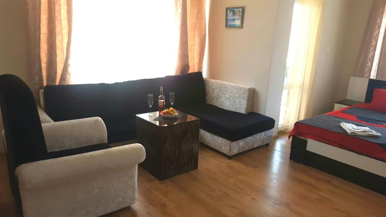 Family Hotel Solar Central Slantchev Briag Extérieur photo