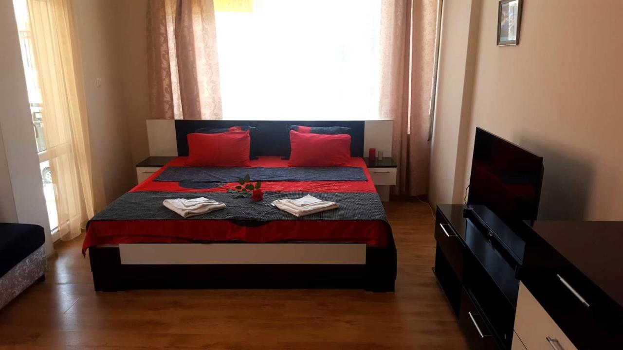 Family Hotel Solar Central Slantchev Briag Extérieur photo