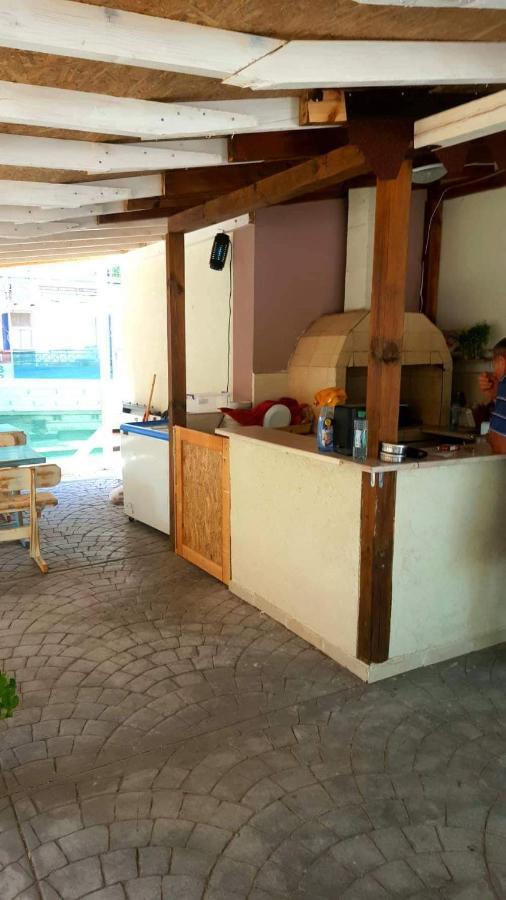 Family Hotel Solar Central Slantchev Briag Extérieur photo