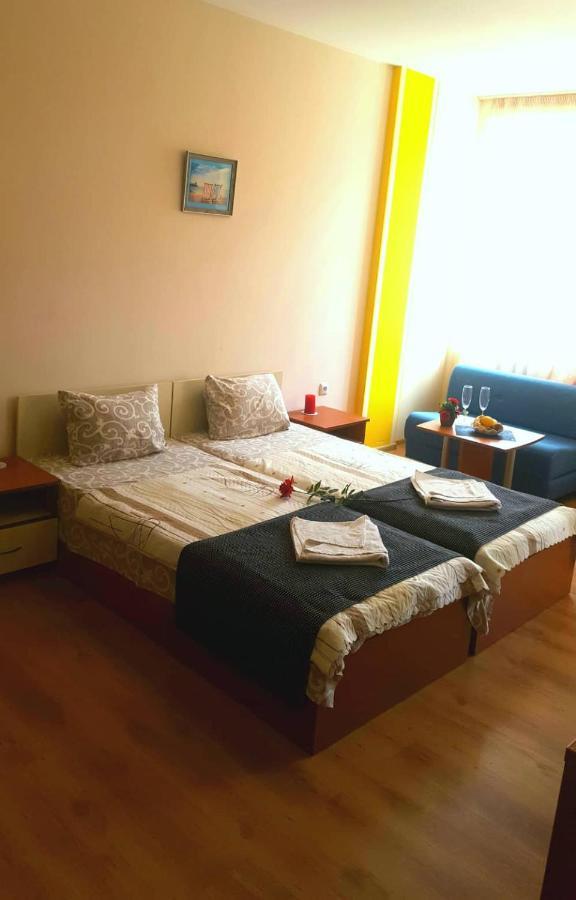 Family Hotel Solar Central Slantchev Briag Extérieur photo