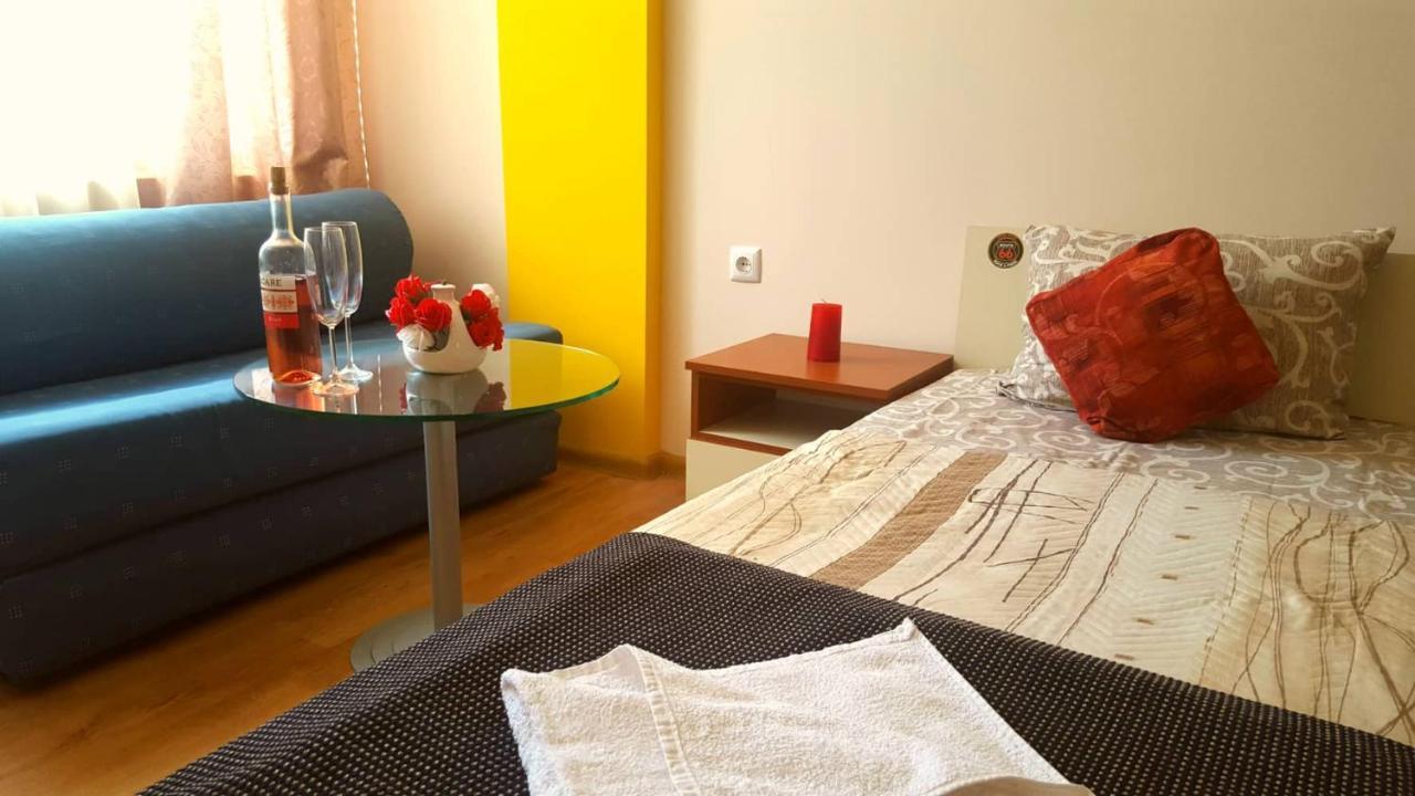 Family Hotel Solar Central Slantchev Briag Extérieur photo