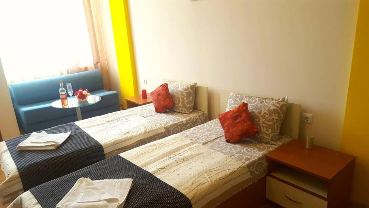 Family Hotel Solar Central Slantchev Briag Extérieur photo