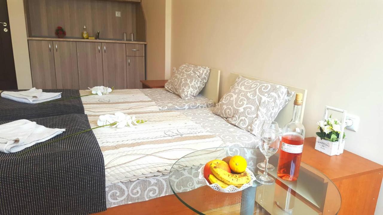 Family Hotel Solar Central Slantchev Briag Extérieur photo